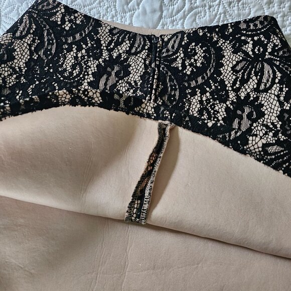 Mini Scuba Material Skirt. Lace Look, Back Zipper Closure, Size M - Picture 6 of 9